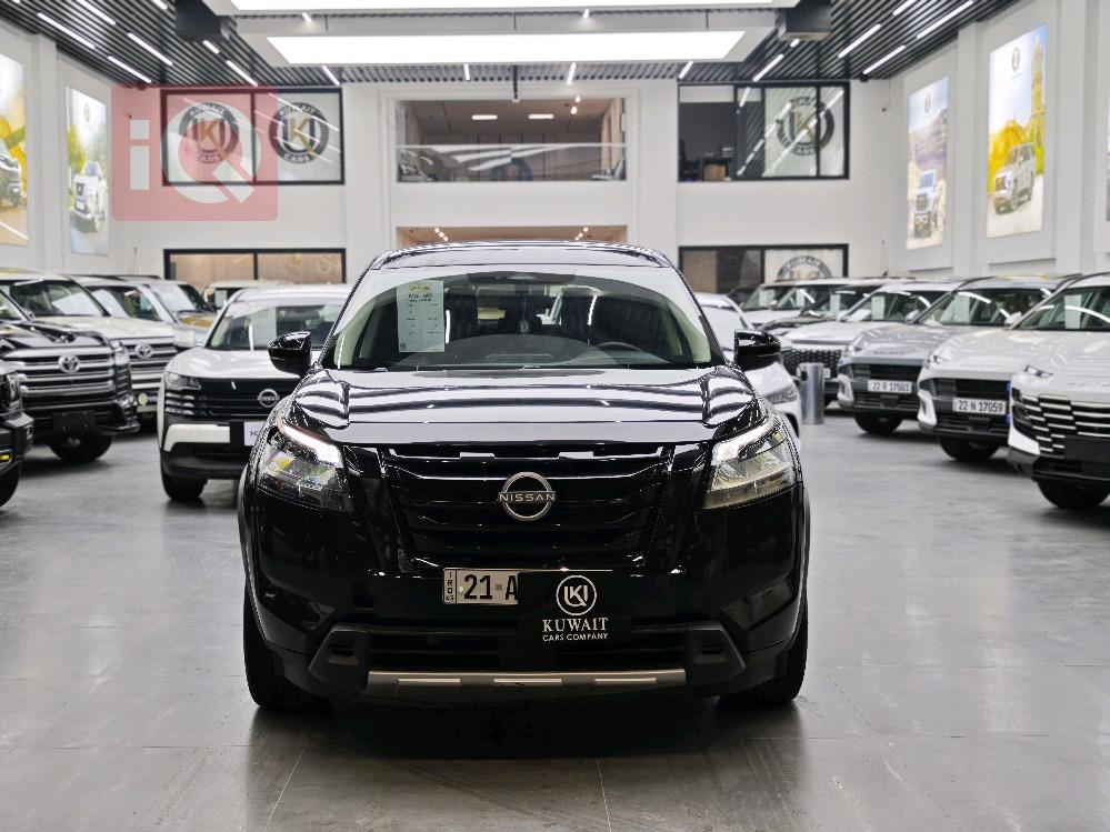 نیسان پاسفایندەر